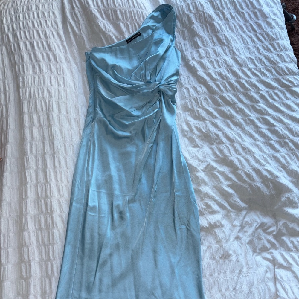 Abercrombie One-Shoulder Knot Dress